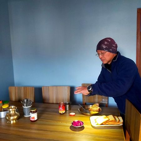 Peace Homestay Katmandu Zewnętrze zdjęcie