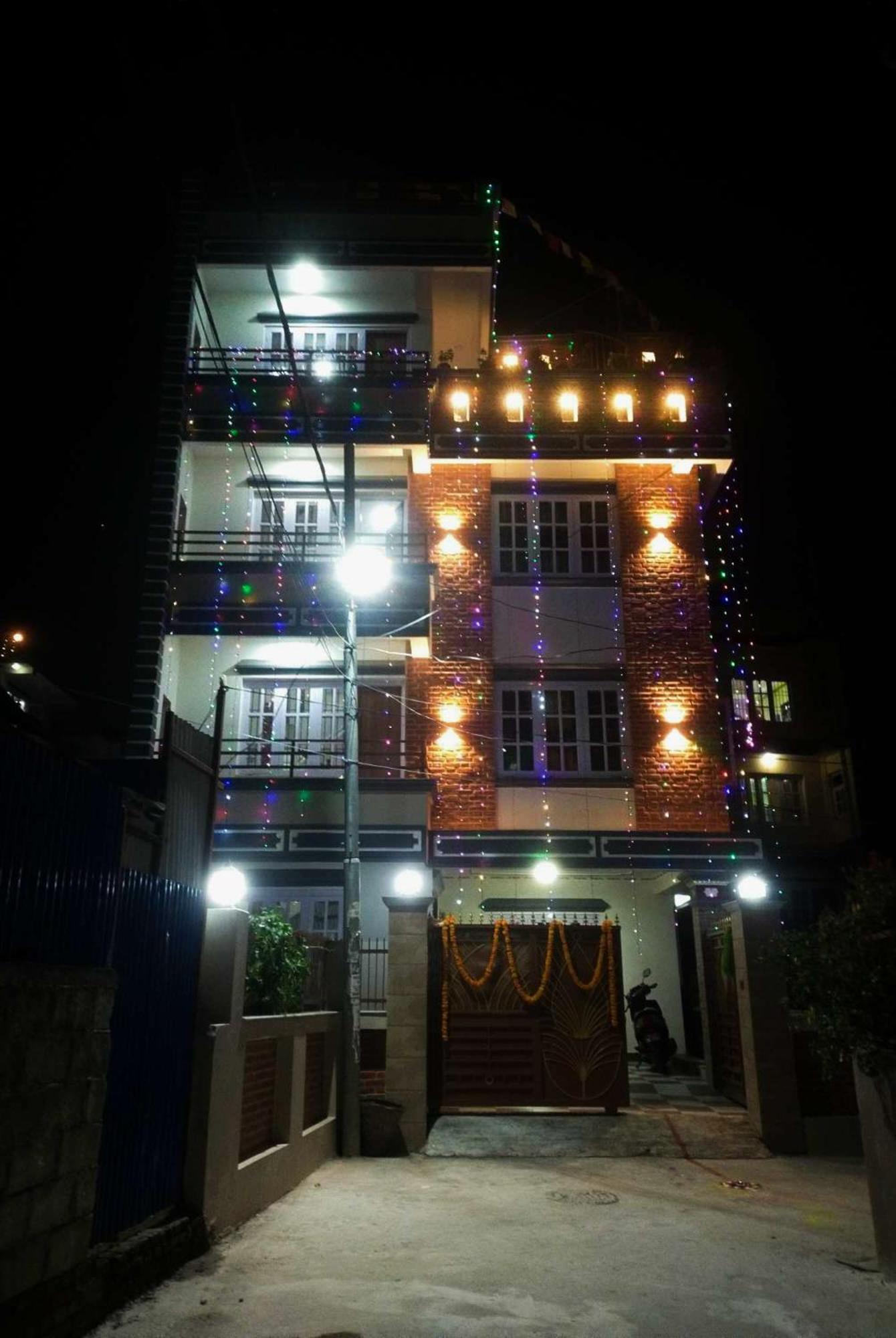 Peace Homestay Katmandu Zewnętrze zdjęcie